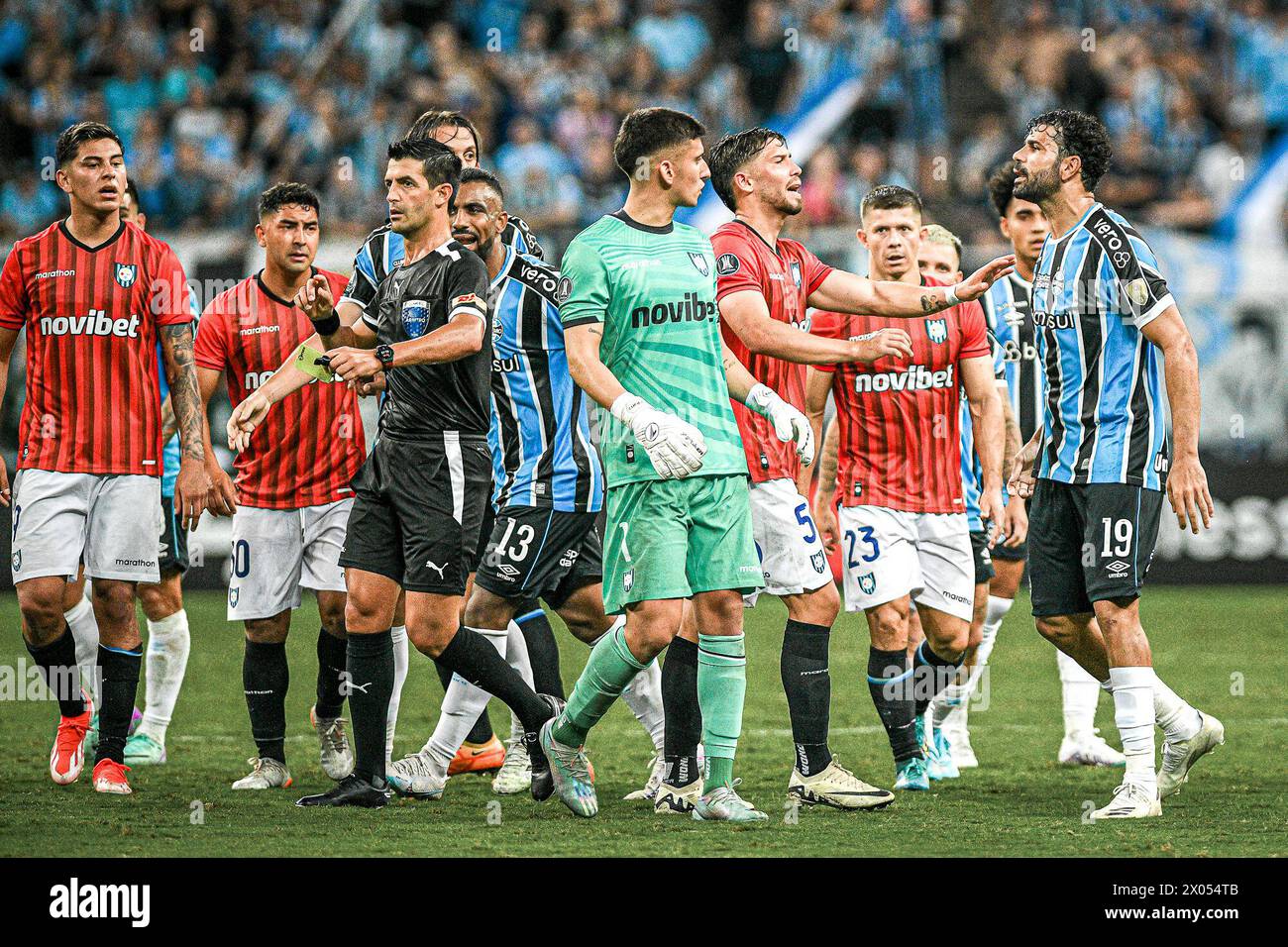 April 9, 2024, Porto Alegre, Rio Grande Do Sul, Brasil: PORTO ALEGRE (RS)09/04/2024-FUTEBOL/COPA/LIBERTADORES- The player Gonzalo Montes, celebrates his goal during a match between Gremio (BRA) and Huachipato (CHI), valid for the second round of the group stage of the Copa Libertadores 2024, held at Arena do Gremio, in Porto Alegre, Brazil, this Tuesday night, April 9, 2024. (Credit Image: © Richard Ferrari/TheNEWS2 via ZUMA Press Wire) EDITORIAL USAGE ONLY! Not for Commercial USAGE! Stock Photo