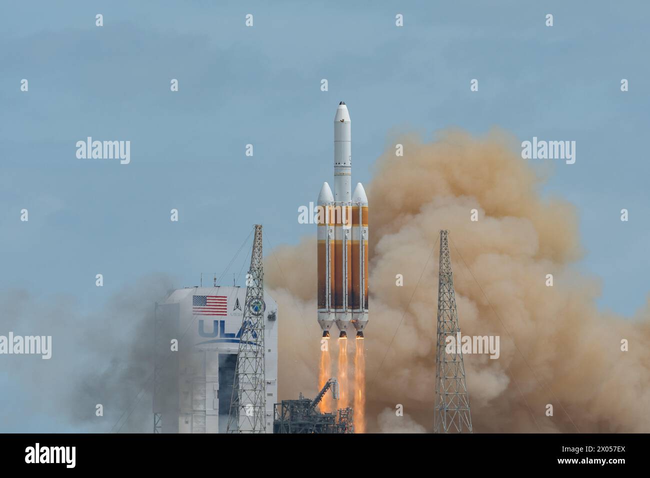 ULA Delta IV Heavy Final Launch Stock Photo