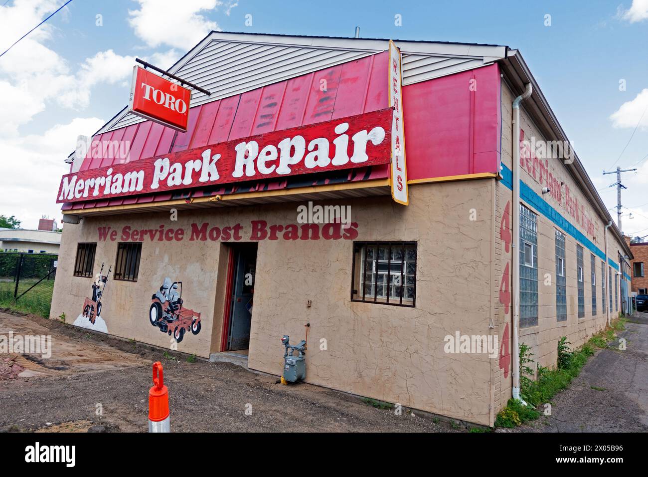 Merriam park repair hires stock photography and images Alamy
