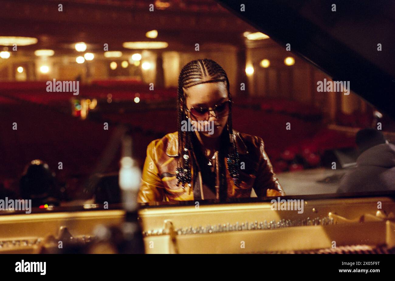 Credit Session Alicia Keys portrait session in 2001 Credit: Ross Pelton / MediaPunch ...