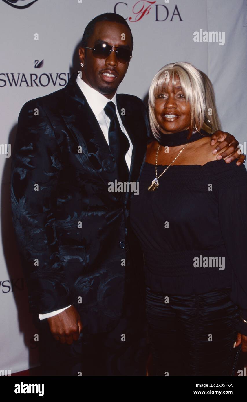 Sean 'P. Diddy' Combs and Janice Combs attend the 2002 CFDA Fashion Awards at The New York Public Library in New York City on June 3, 2002.  Photo Credit: Henry McGee/MediaPunch Stock Photo
