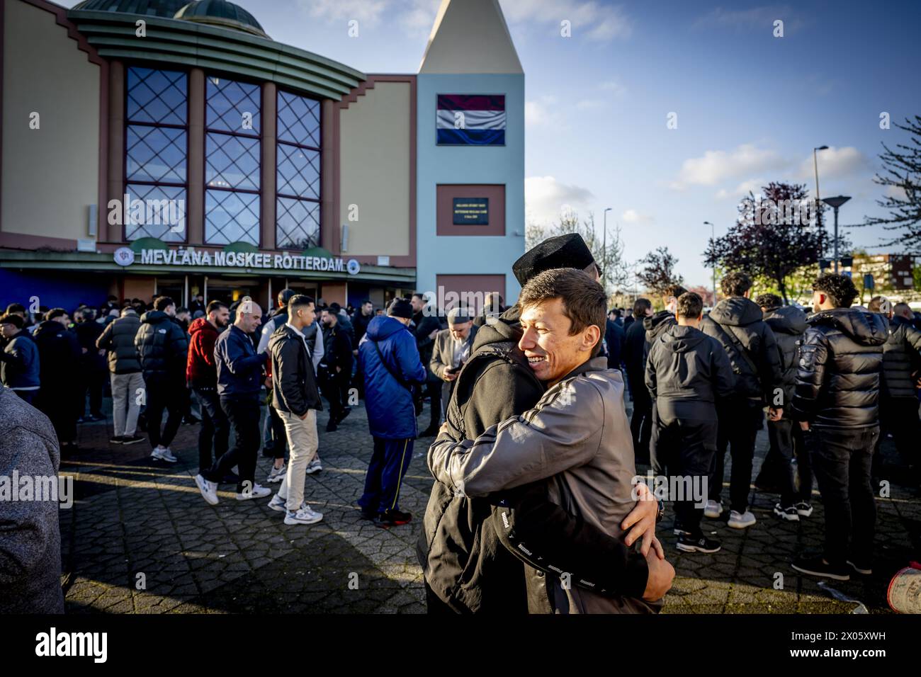 Rotterdam Islam ROTTERDAM - Muslims after morning prayers in the Mevlana Mosque. Eid al ...