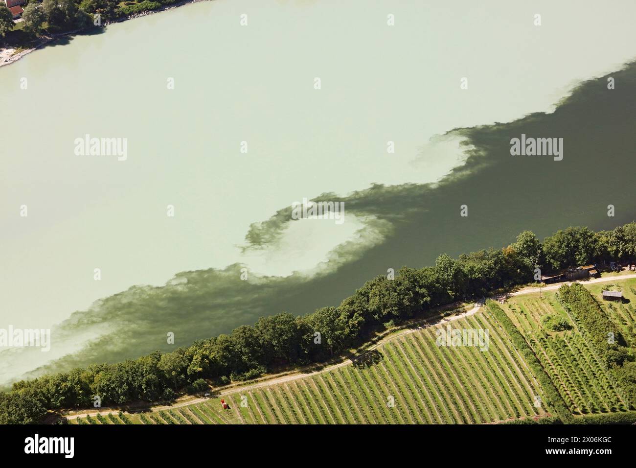 Confluence of the rivers Danube and Inn on Passau, aerial view, 2022-07-19, Germany, Bavaria, Niederbayern, Lower Bavaria, Passau Stock Photo
