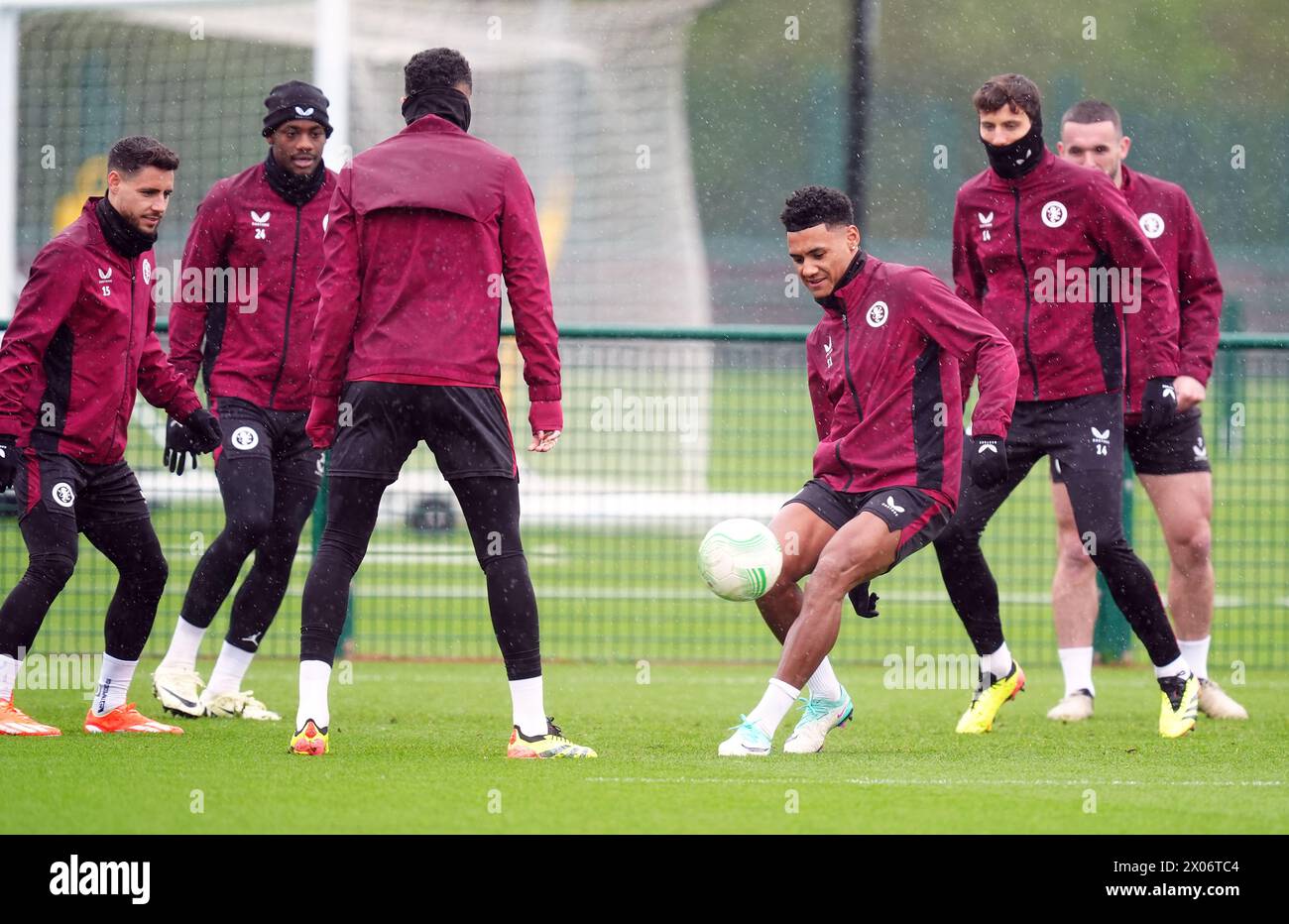 Aston Villa's Ollie Watkins (centre) during a training session at the Bodymoor Heath Training Ground, Birmingham. Picture date: Wednesday April 10, 2024. Stock Photo