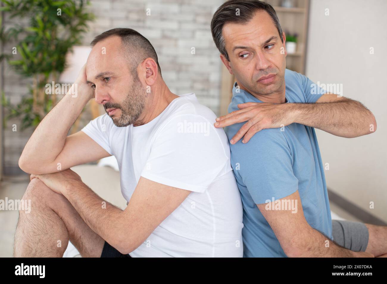 Gay men bedroom hi-res stock photography and images - Page 4 - Alamy