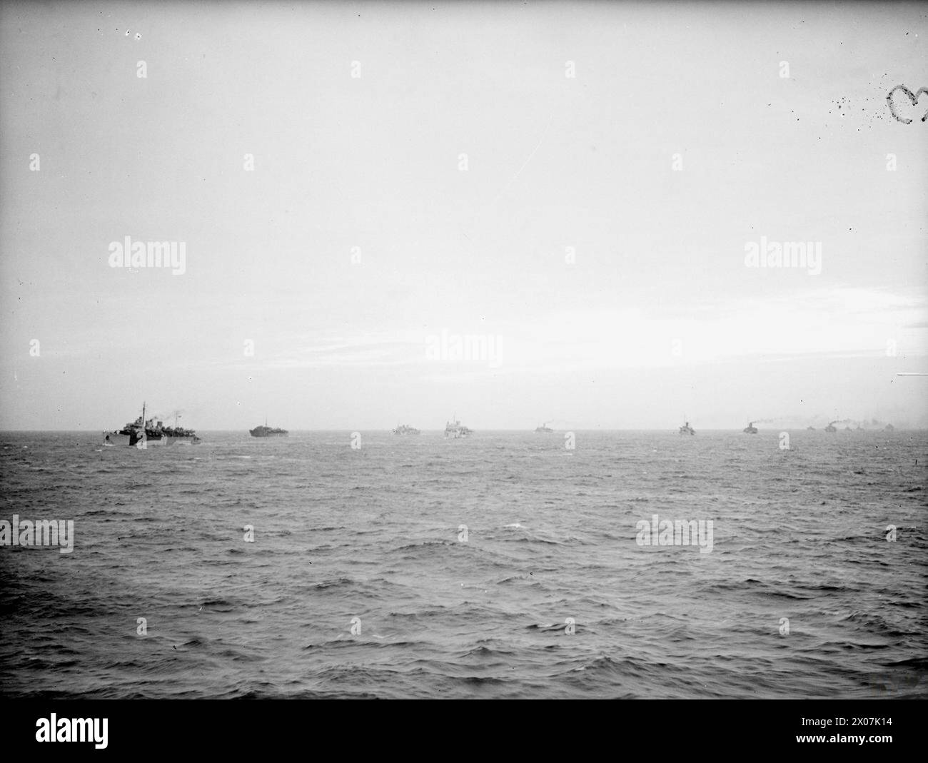 Allied ships d day 1944 hi-res stock photography and images - Alamy
