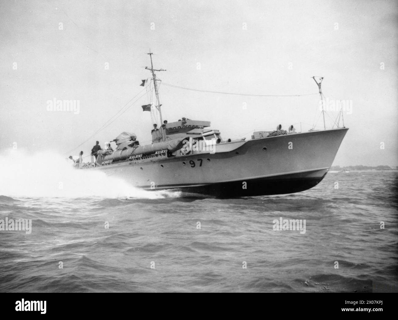 MTB 73 - Underway at speed, coastal waters Royal Navy, MTB 82, Motor ...