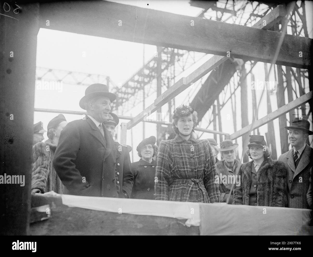 THIRD SEA LORD'S DAUGHTER LAUNCHES A SUBMARINE. 29 MARCH 1945, AT THE ...