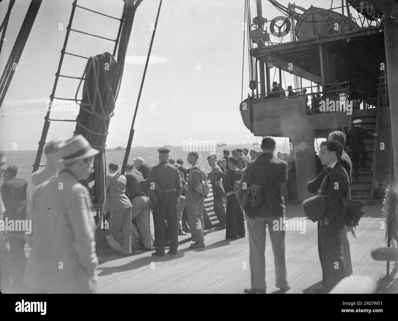 Passengers on board the SS Empress of Australia observed a passing ...