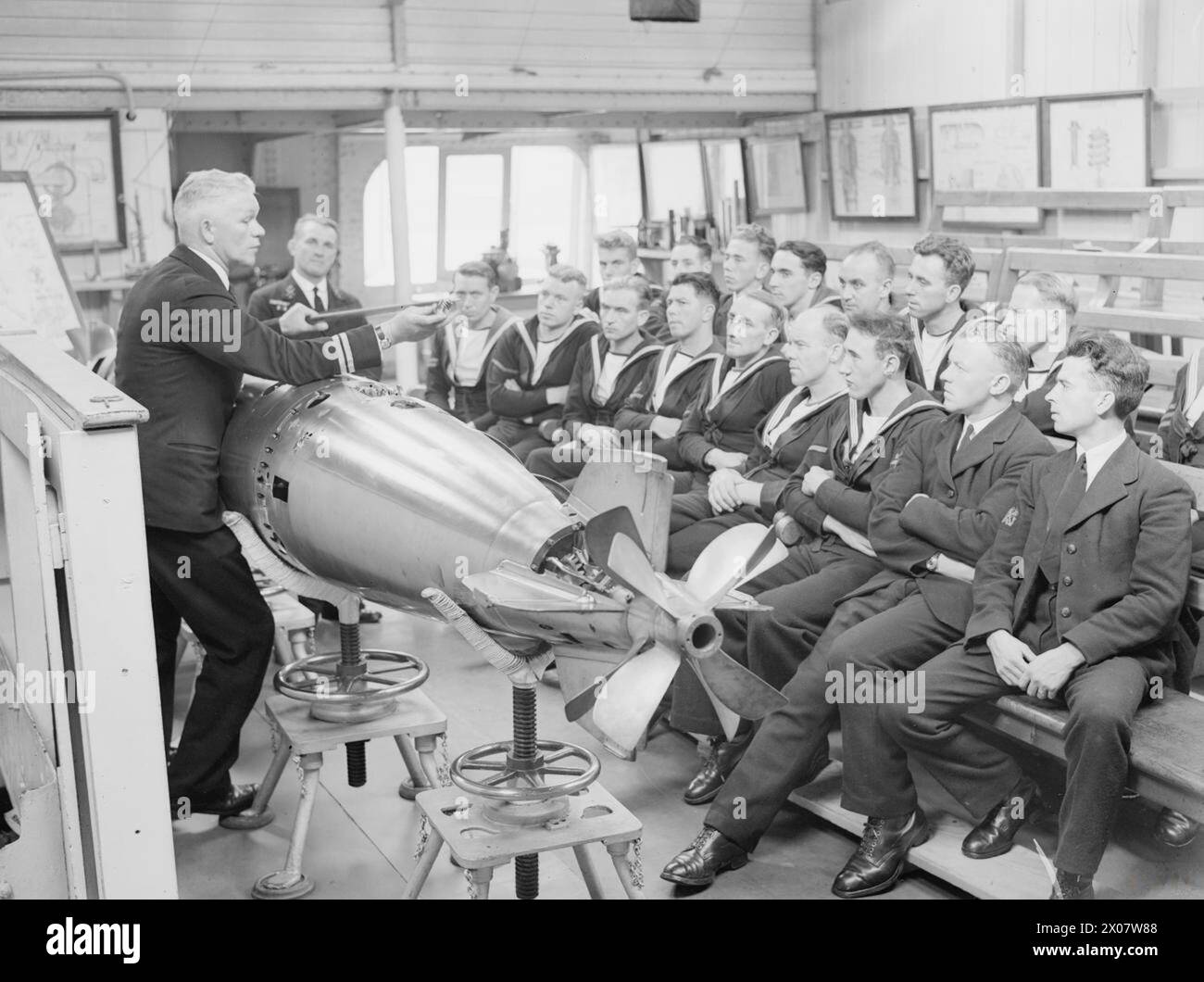 HMS DEFIANCE, TRAINING ESTABLISHMENT. SEPTEMBER 1940, HMS DEFIANCE ...