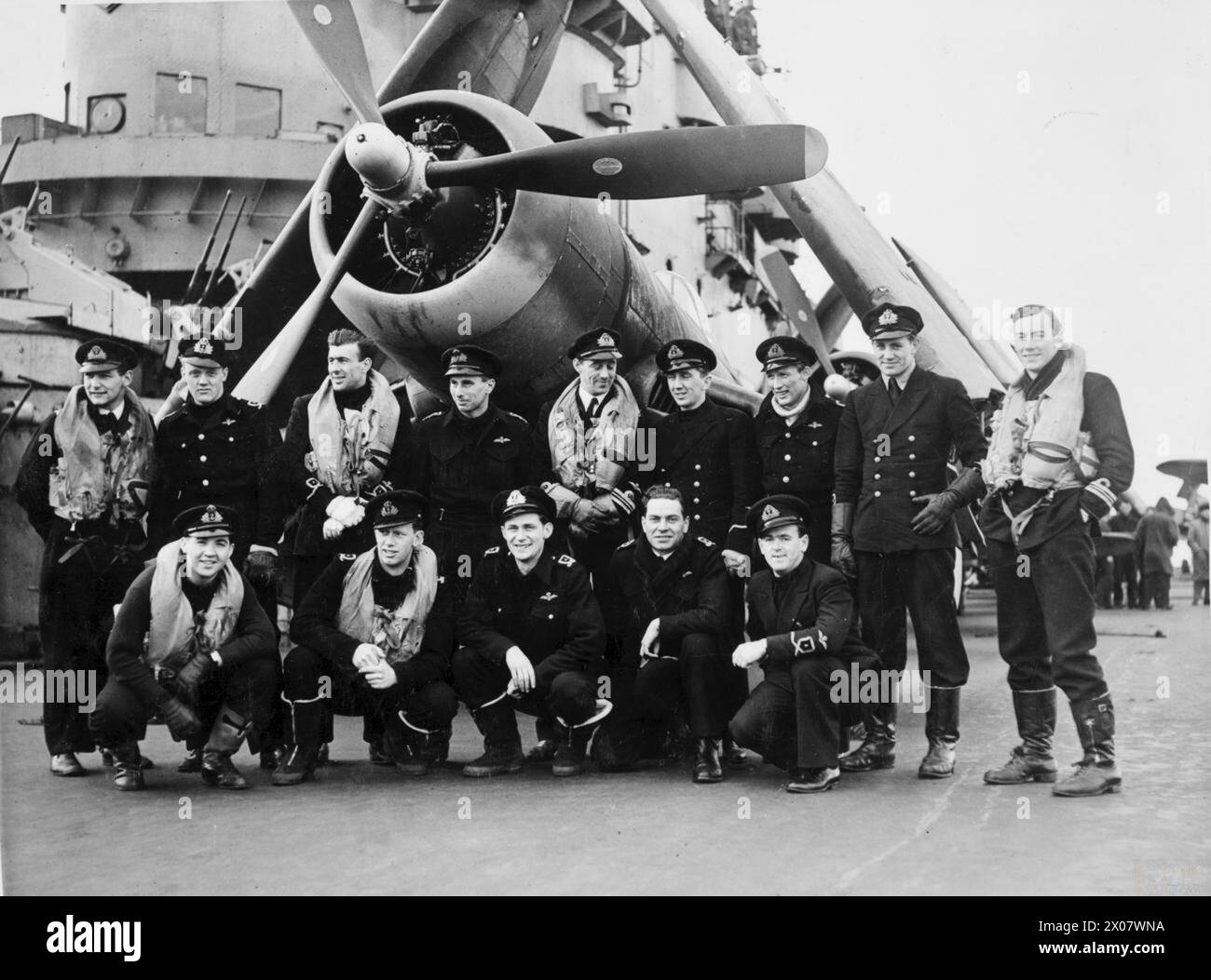 1944 american fighter pilots hi-res stock photography and images - Alamy