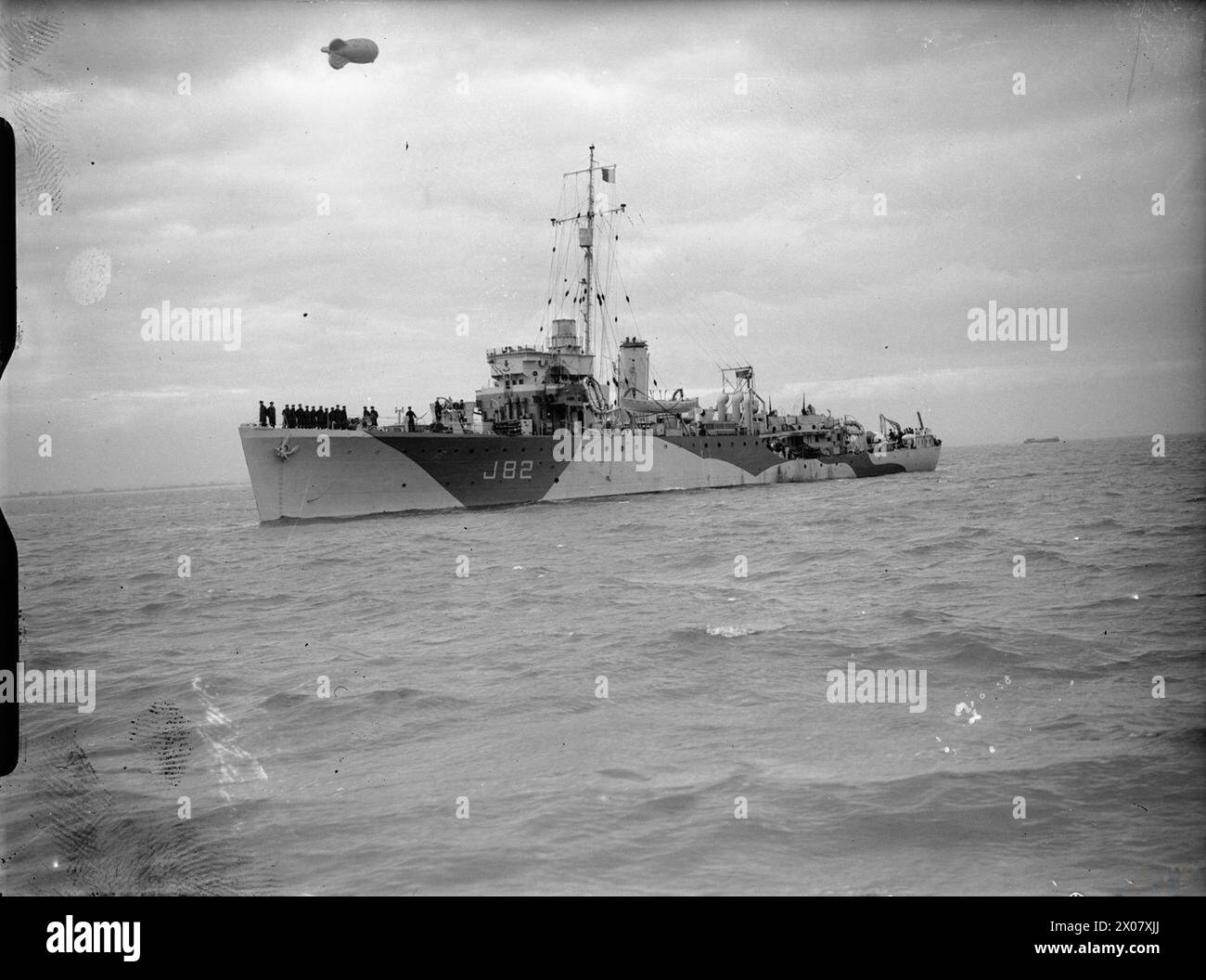 HMS HUSSAR - Underway Hussar Stock Photo - Alamy