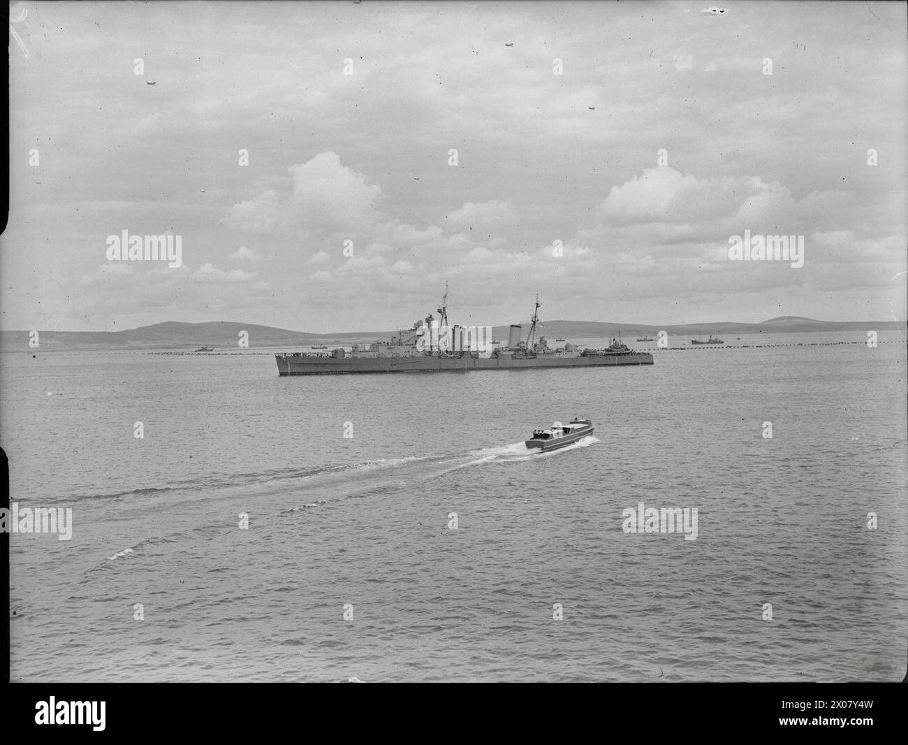 THE ROYAL NAVY DURING THE SECOND WORLD WAR - The Royal Launch, carrying ...