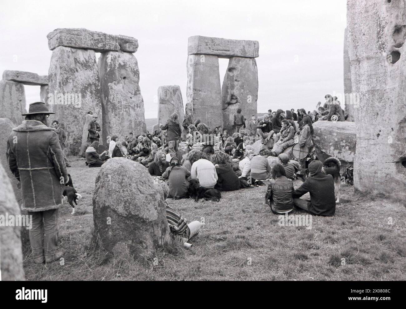 Pagan celebration stonehenge hi-res stock photography and images - Alamy