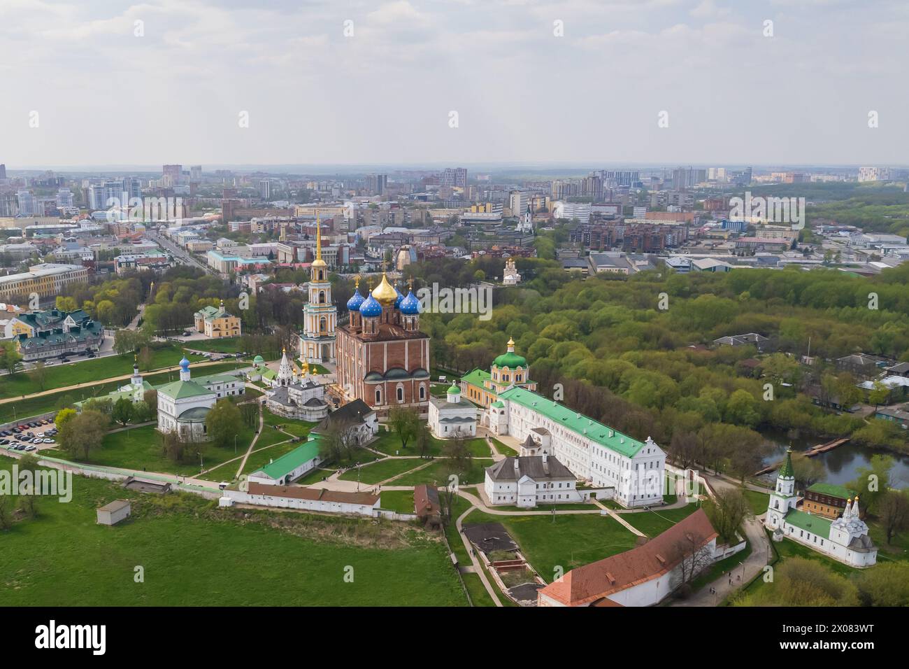 Aerial view of Ryazan town and Kremlin on sunny summer day. Ryazan Oblast, Russia. Stock Photo