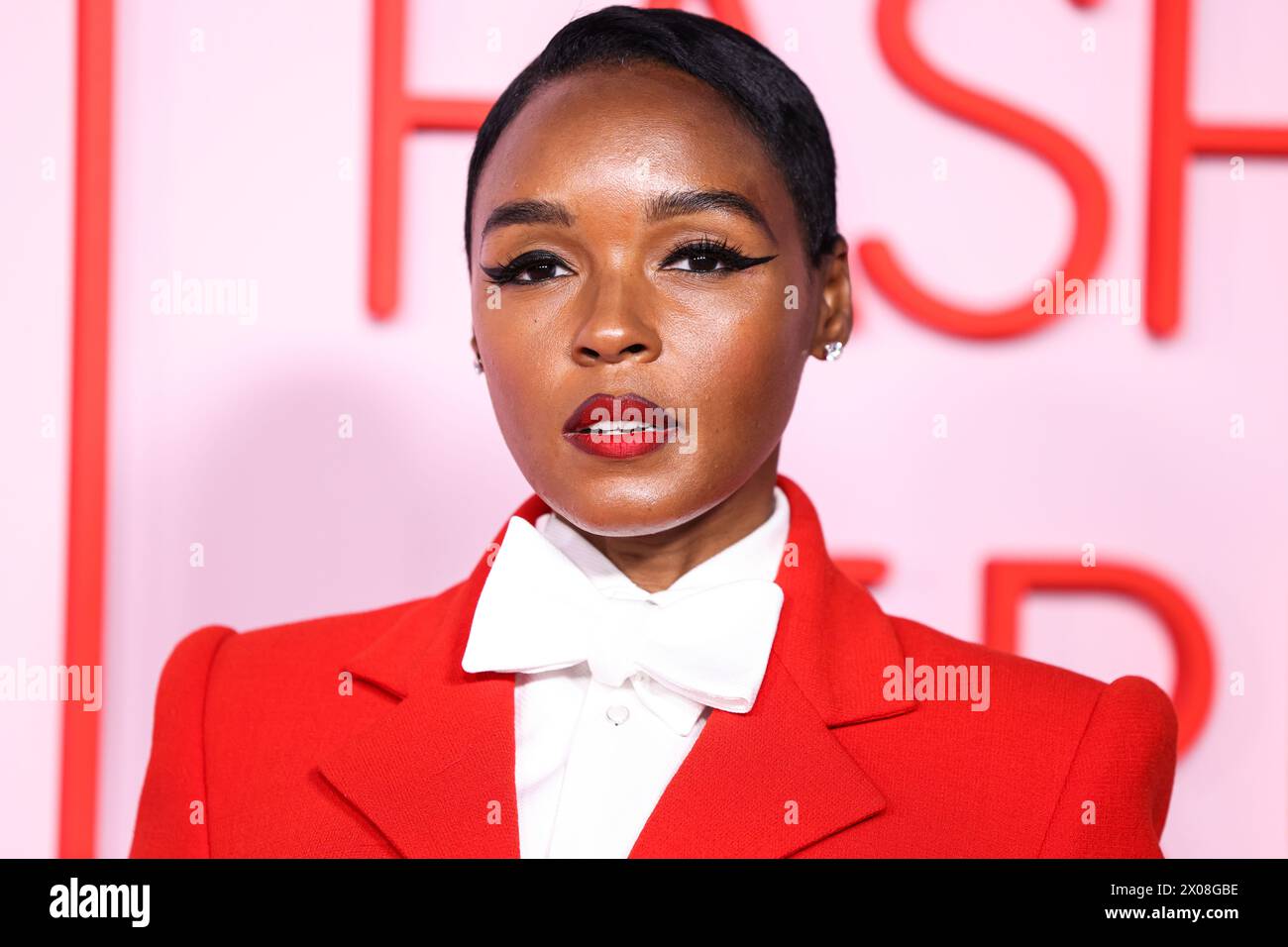 Janelle monae suit hi res stock photography and images Alamy