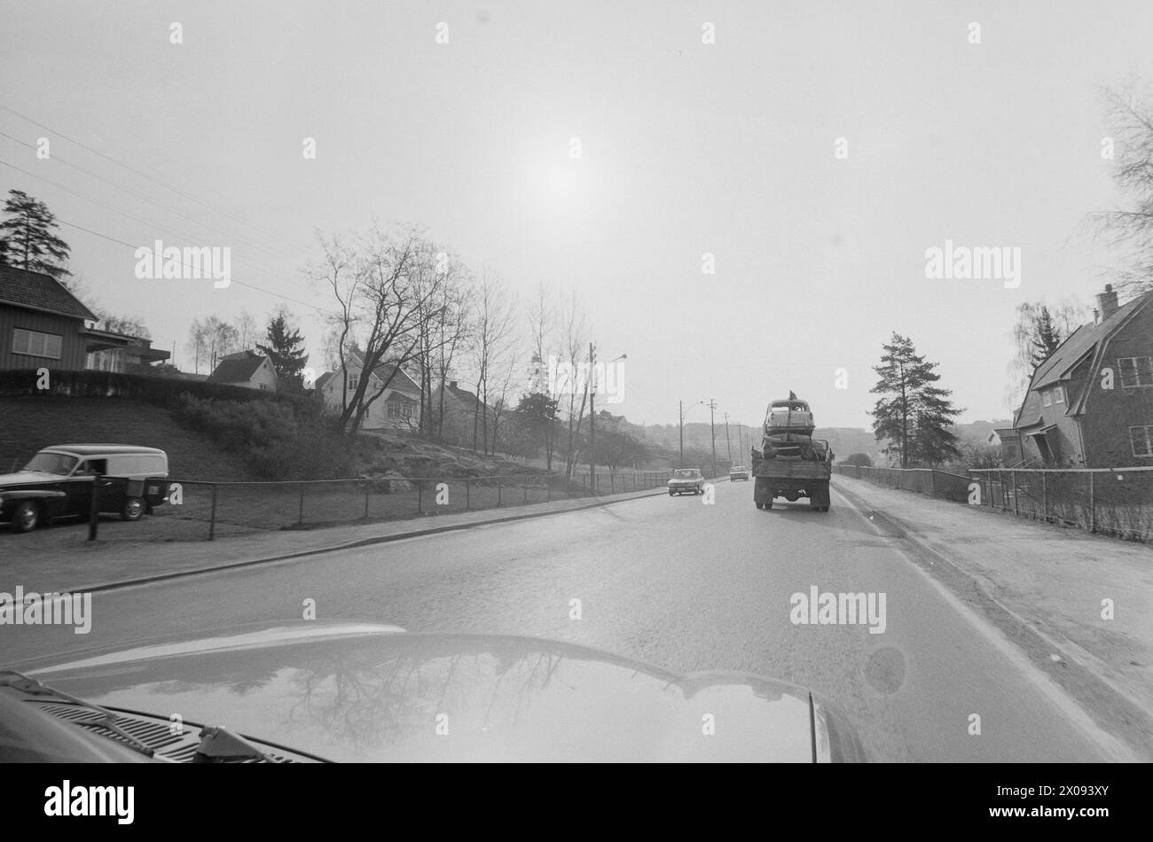 Actual 18 1 1974 Wreck on derailmentOslo Renholdsverk picks up car