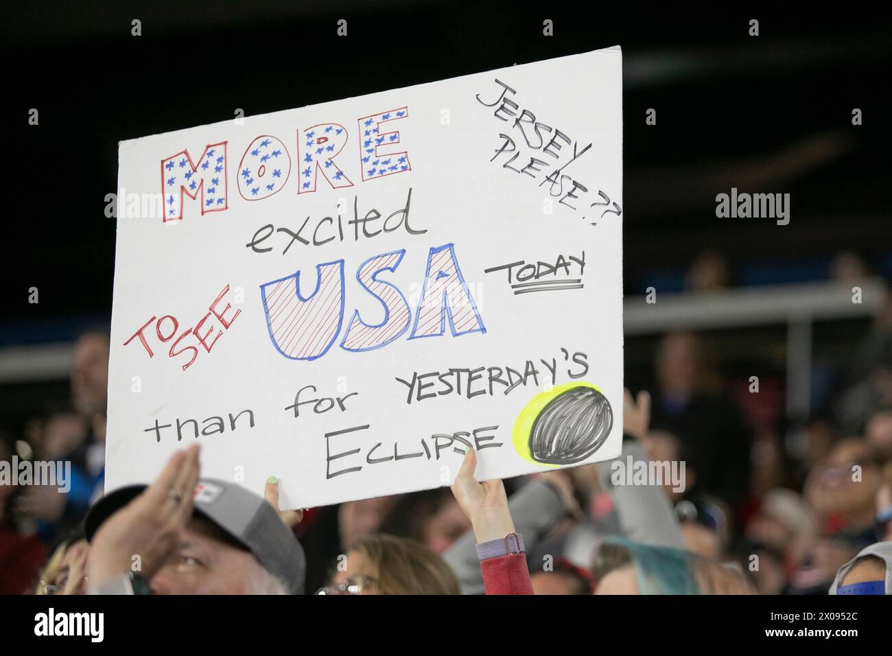 Columbus, Ohio, USA. 9th April, 2024. Fans bring signs to cheer on the