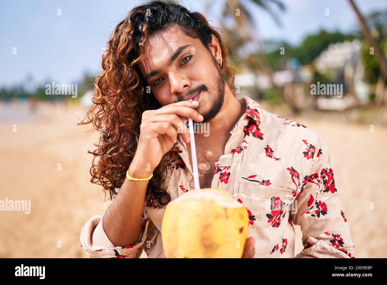 Solo gay hi-res stock photography and images - Alamy