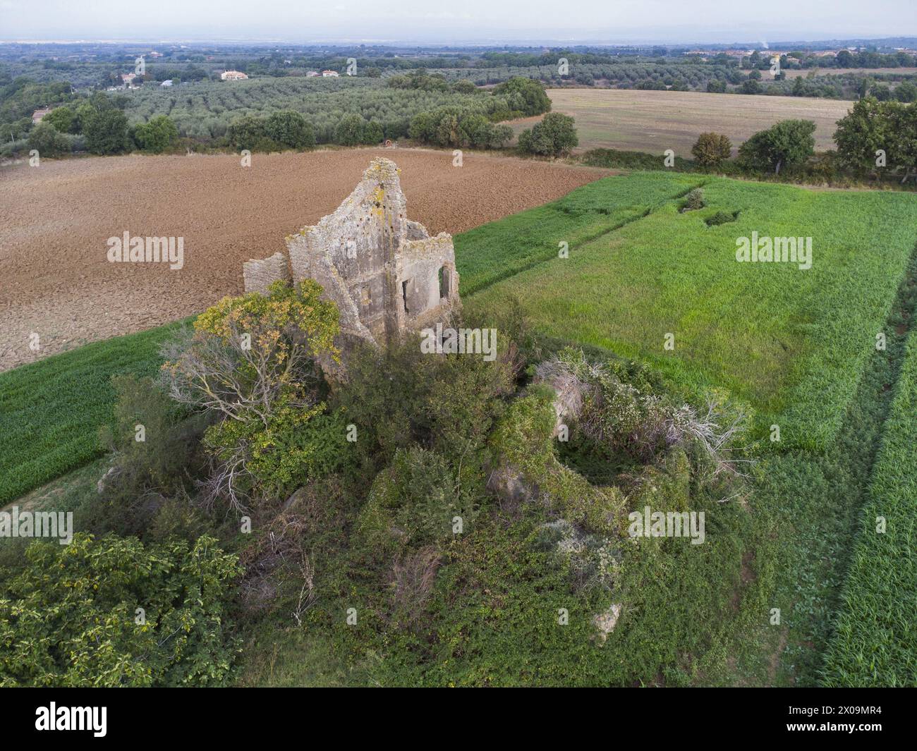 Ancient Rome Countryside Ancient roman villa countryside italy hi-res stock photography and ...