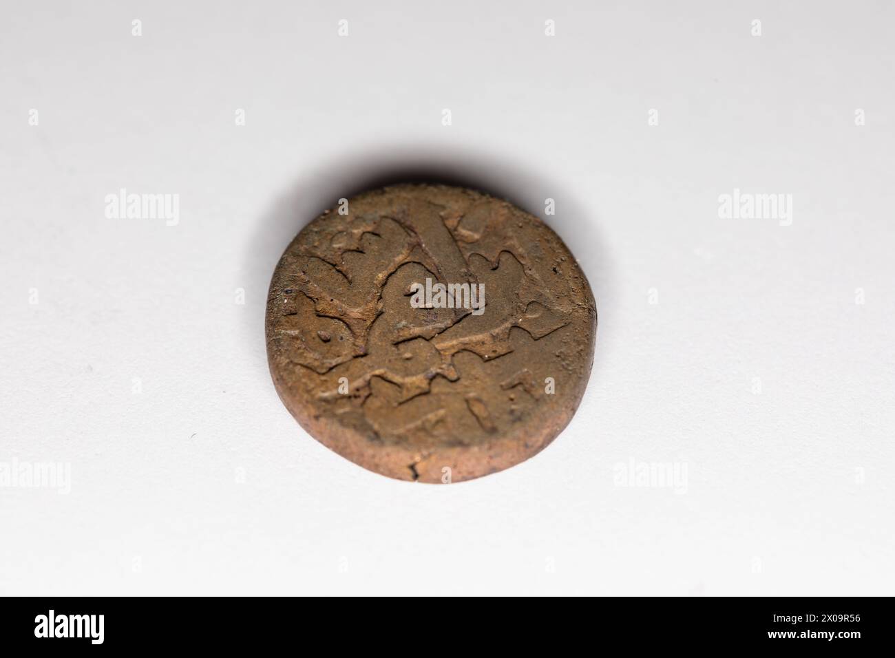 Ancient india coin hi-res stock photography and images - Alamy
