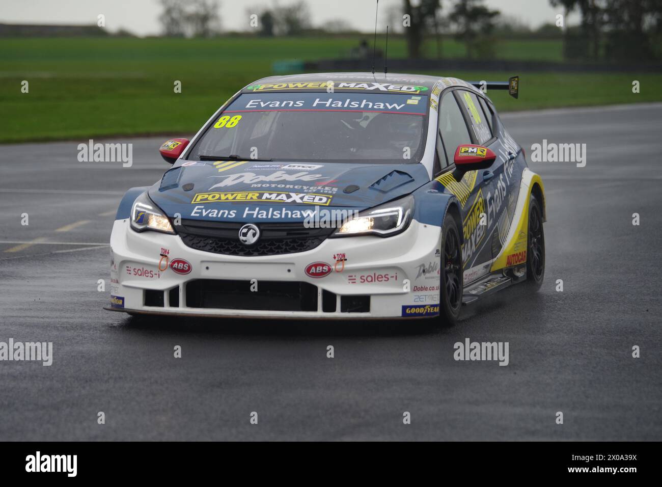 Doble motor hi-res stock photography and images - Alamy