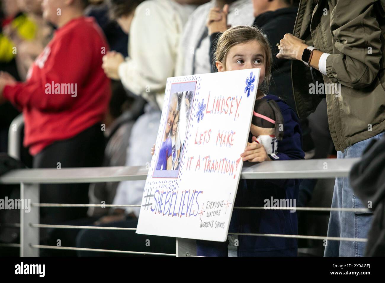 Columbus, Ohio, USA. 9th April, 2025. Many young fans cheered on their