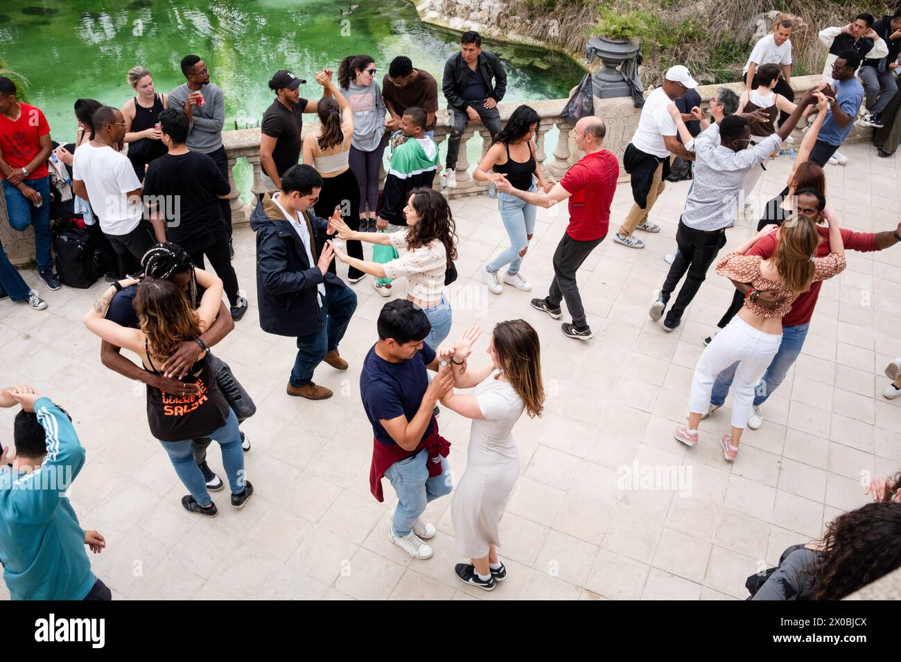 SALSA, CITY PARK, BARCELONA Couples dance around the terraces of the