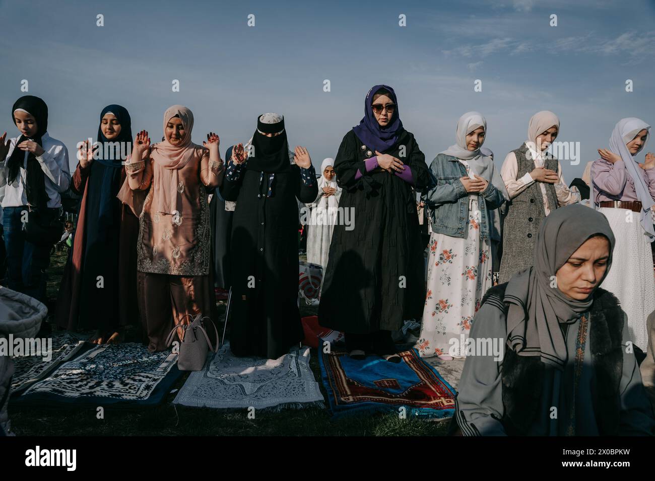 New York, United States. 10th Apr, 2024. Thousands of Muslim worshippers gather for an Eid Al-Fitr prayer in Bay Ridge, Brooklyn. Community leaders encouraged community members to be mindful of war and starvation in the predominantly Muslim regions of Gaza, Yemen, and Sudan, and tone down the normally lavish celebrations that mark the end of Ramadan fast. (Photo by Olga Fedorova/SOPA Images/Sipa USA) Credit: Sipa USA/Alamy Live News Stock Photo