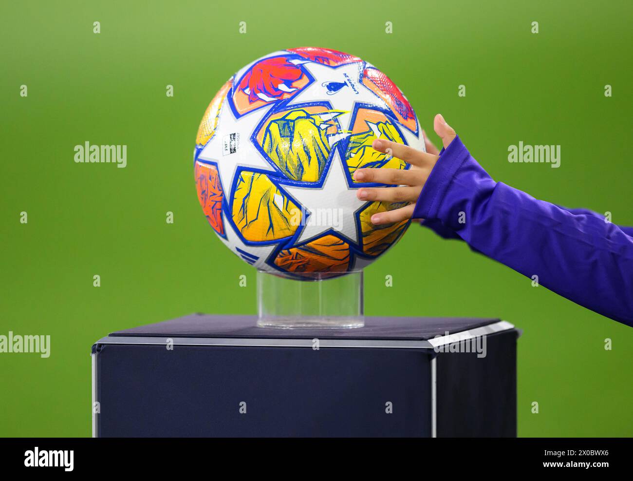 Adidas Champions League UEFA London 2024 Pro Official Match Ball