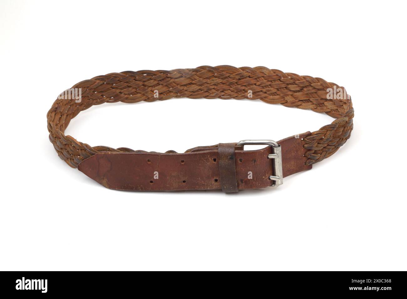 Plaited belt hi-res stock photography and images - Alamy display picture 2