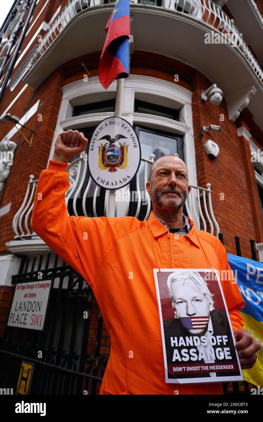 RECORD DATE NOT STATED Protest for Julian Assange at Ecuadorian Embassy in London Protest for Julian Assange at the Ecuadorian Embassy in London on the day that marks 5 years since the embassy allowed for his capture and incarceration. London England UK Copyright: xJoaoxDanielxPereirax Stock Photo