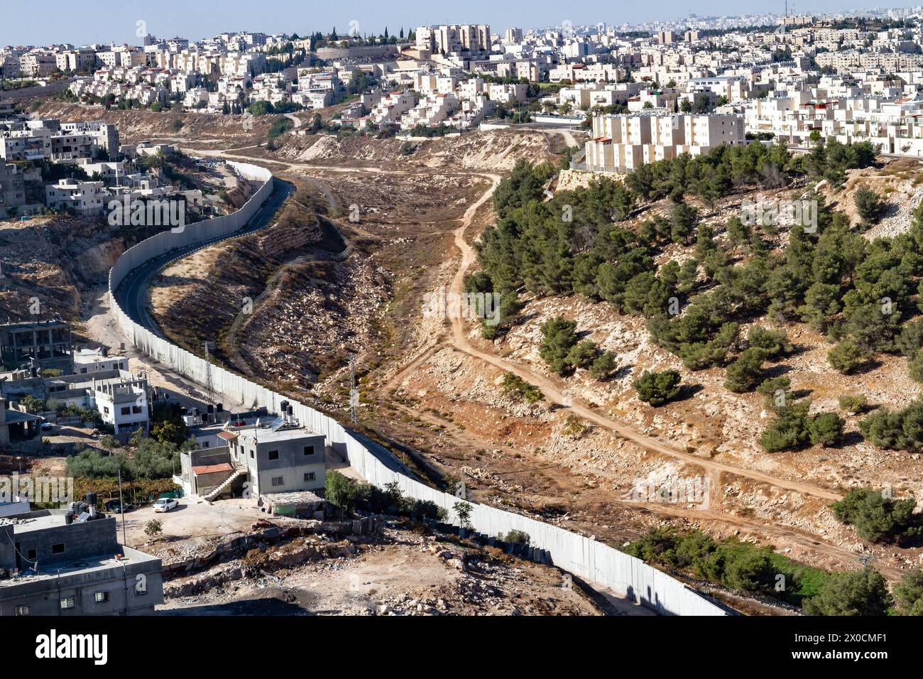 Separation barrier israel al ram hi-res stock photography and images ...