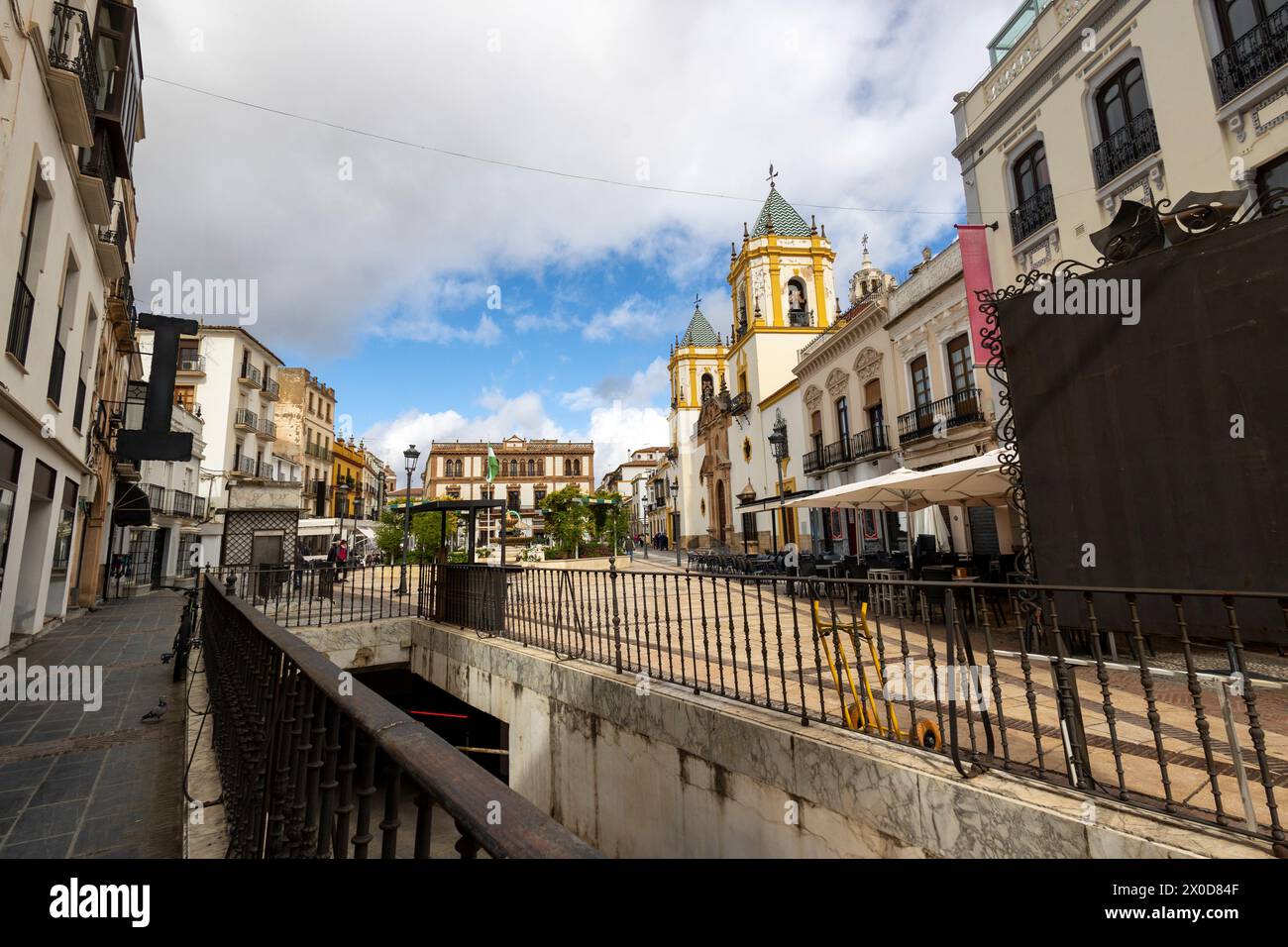 Typical streets of Ronda village with many restaurants, coffee shops ...