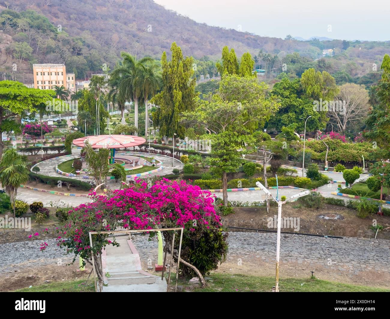 Large garden and recreation area of Sathanur Dam which forms the