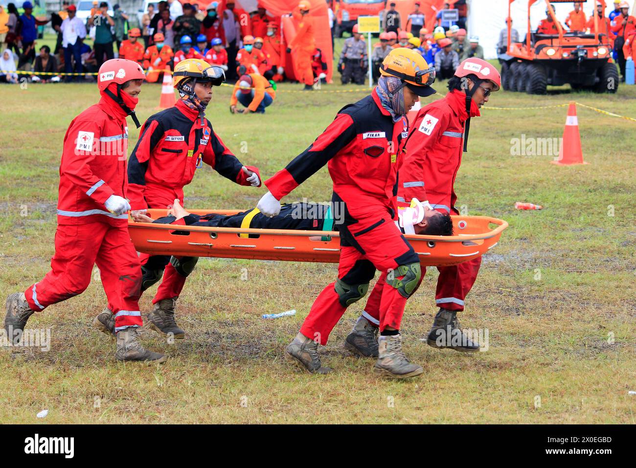 Action National Search and Rescue Agency Basarnas in simulation of earthquake relief Stock Photo