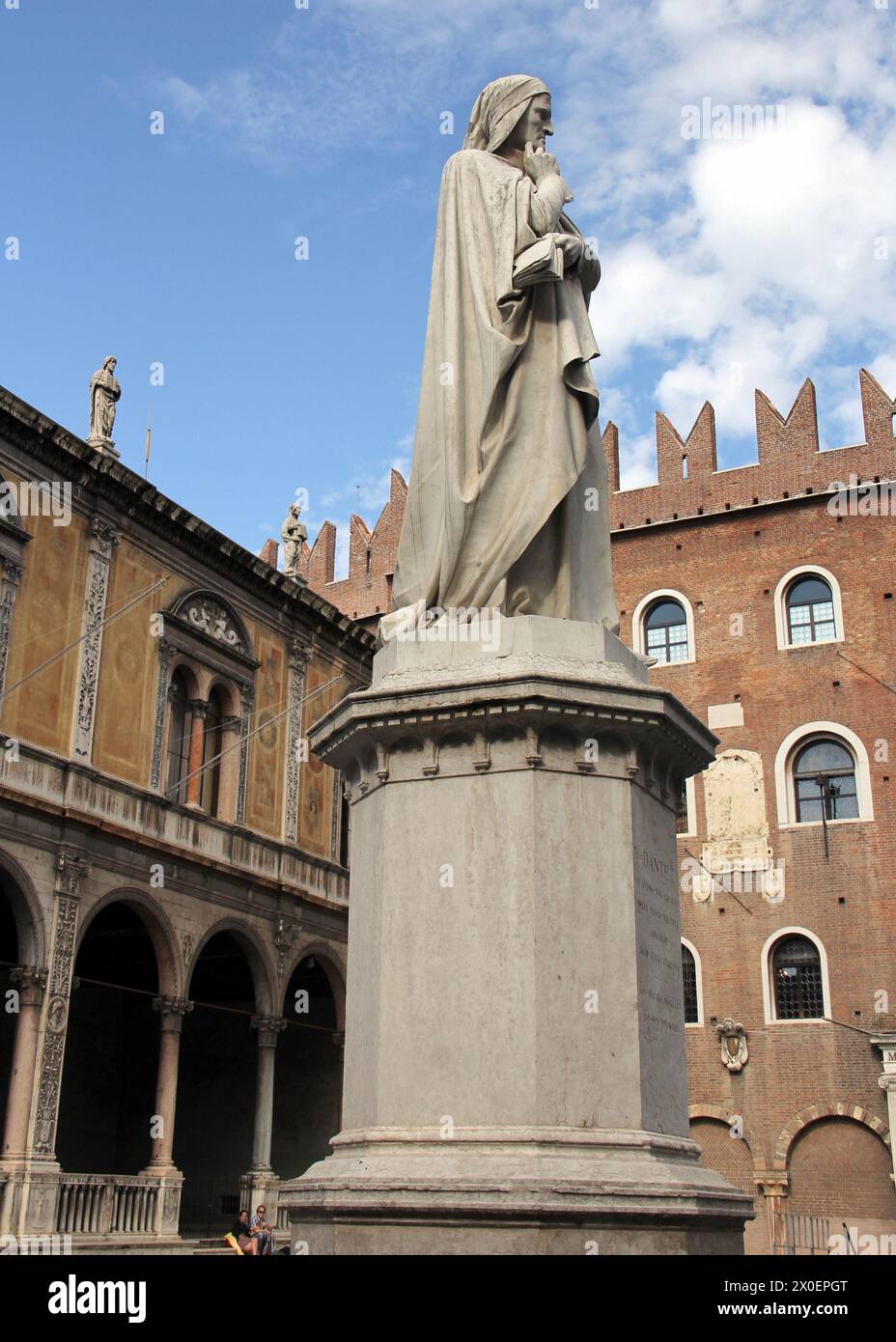 Piazza dante historical square hi-res stock photography and images - Alamy