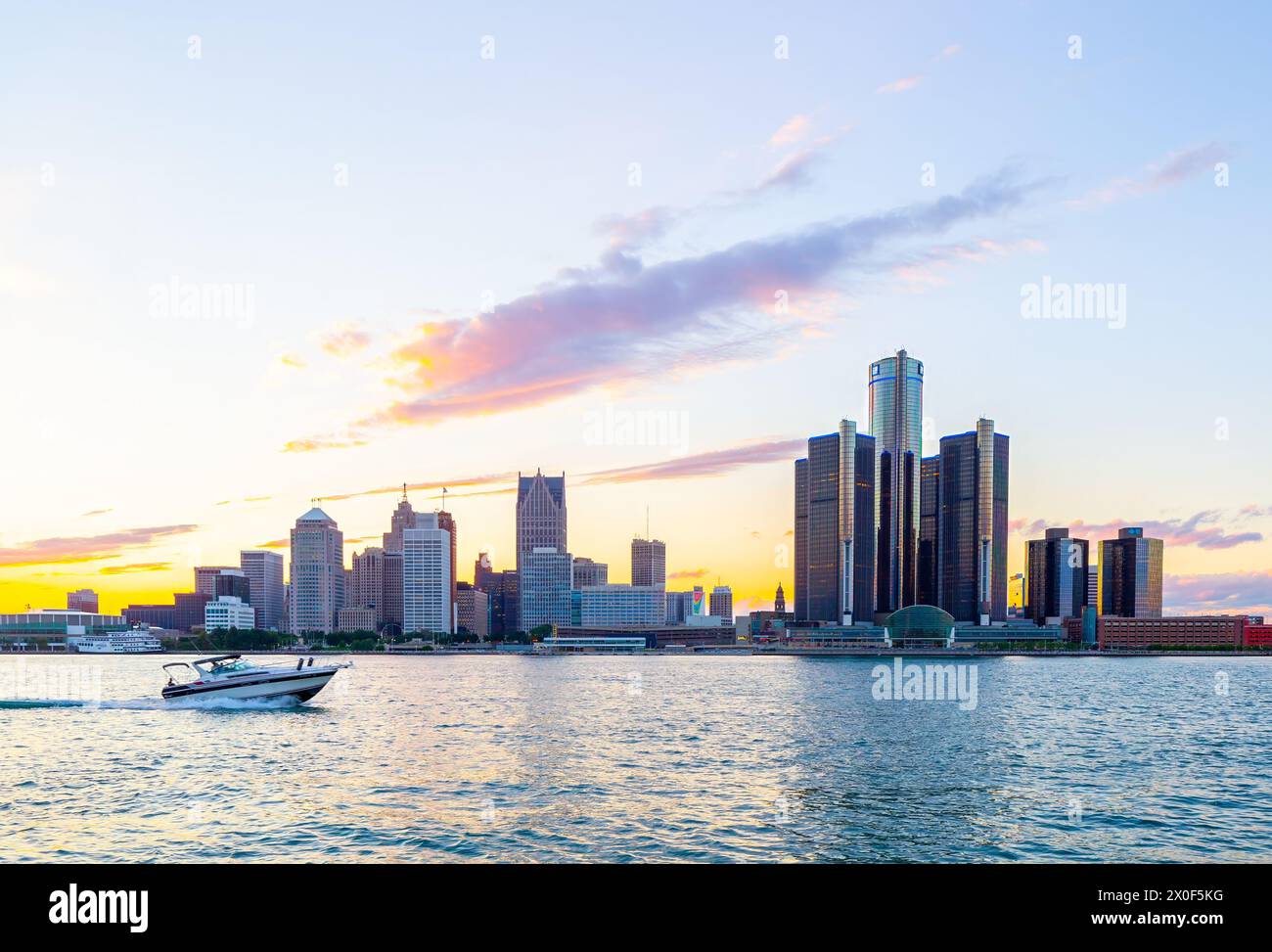 The Detroit city skyline, including the Renaissance Center, seen from the Detroit River in Detroit, Michigan, USA. Stock Photo