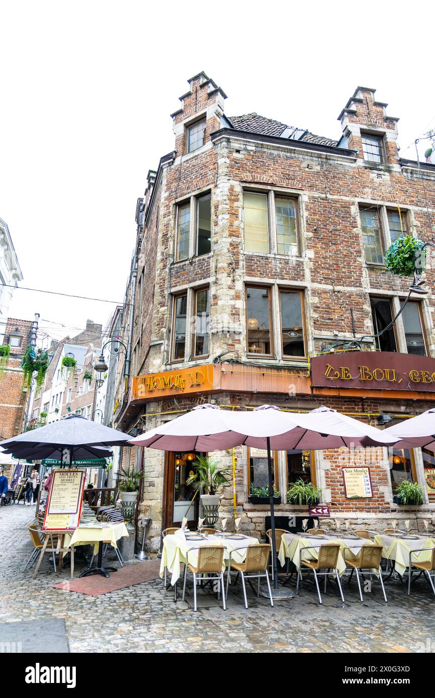 Exterior of Le Bourgeois restaurant in a 17th century brick house on Rue des Bouchers, Brussels, Belgium Stock Photo