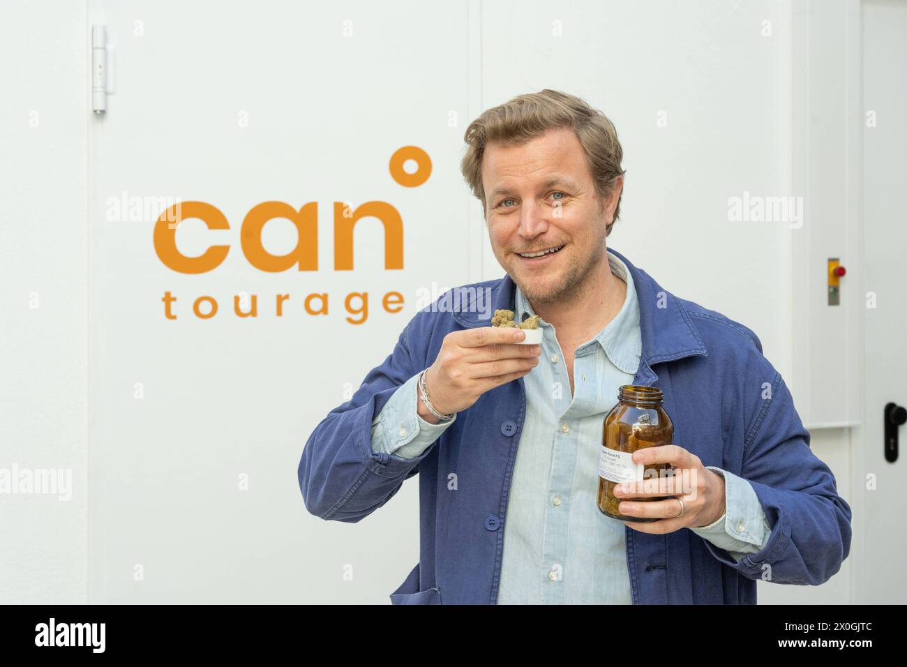 Cantorage hi-res stock photography and images - Alamy