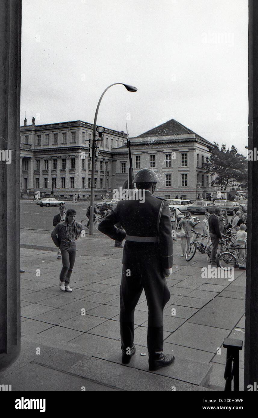 Soldier of the GDR in front of the Neue Wache (New Guard House) Unter den Linden in Berlin. Stock Photo