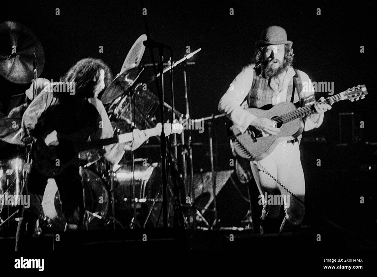 Ian Anderson, guitar, and John Glascock on bass [automated translation] Stock Photo