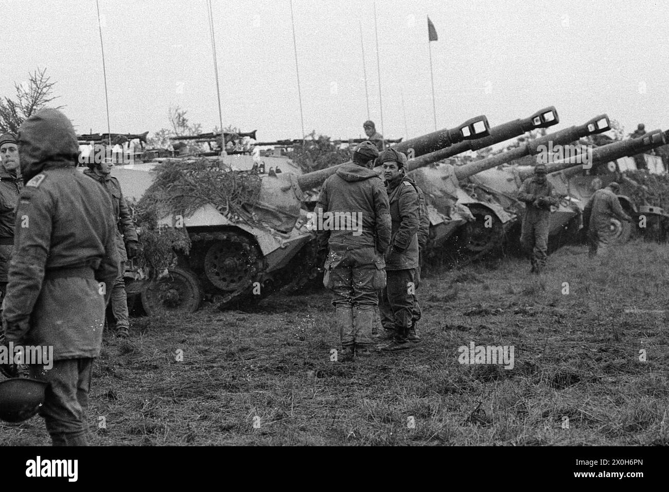 Truppenübung: Unteroffiziere der Jäger und Panzertruppe (Panzerjähger ...