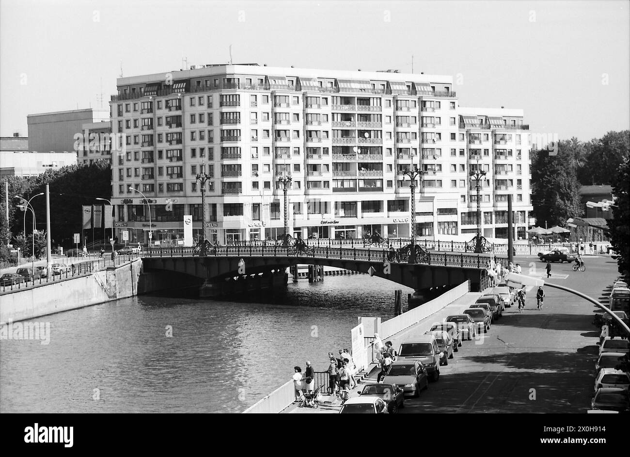 Weidendammer Bridge Black And White Stock Photos Images Alamy weidendammer-bridge-black-and-white-stock-photos-images-alamy