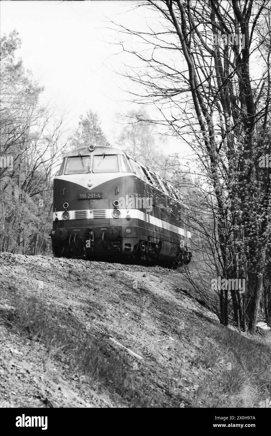 Gdr reichsbahn hi-res stock photography and images - Alamy Gdr reichsbahn hi-res stock photography and images - Alamy