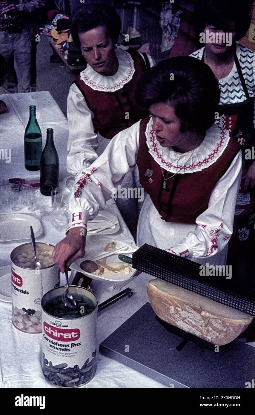 Raclette cheese was traditionally prepared and sold at the Älplerfest on Stafelalp. [automated translation] Stock Photo
