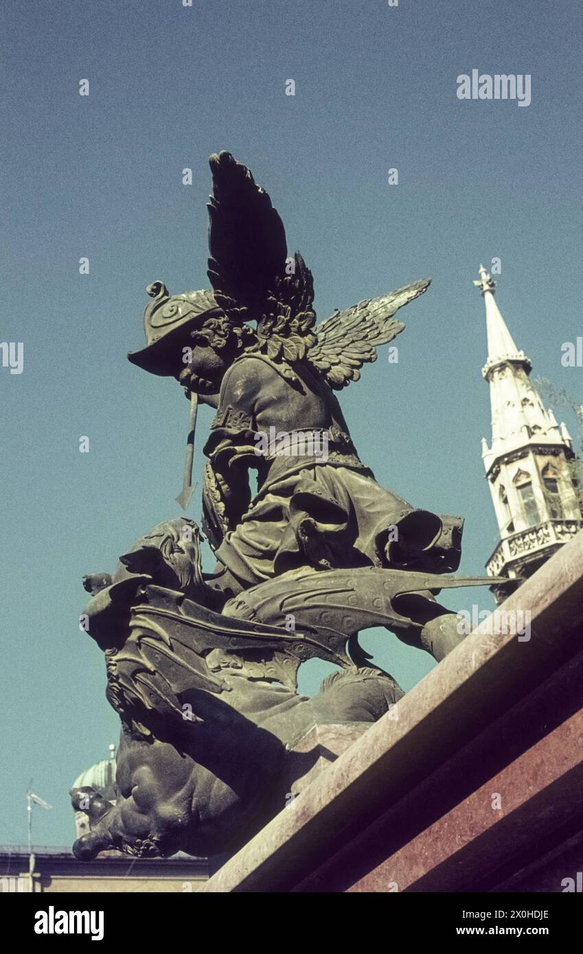 One of the four heroic putti of the Marian column fighting the dragon, the symbol of hunger. This picture was taken before the Marian column was moved to its current location. [automated translation] Stock Photo