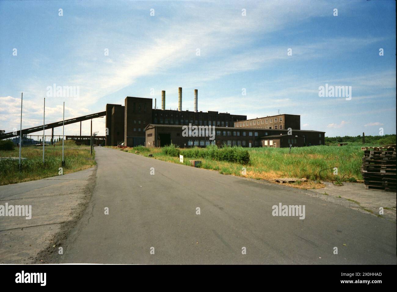 Das Museumsgelände war 1992 noch voll im Aufbau. Auf dem Bild ist das E-Werk abgebildet. Es war seinerzeit das sauberste Kohlekraftwerk Deutschlands. Filteranlagen sicherten die Tarnung. Stock Photo