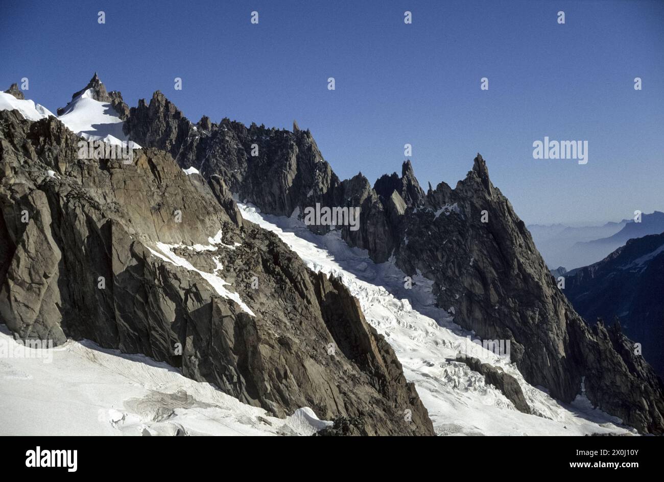 Les Aiguilles de Chamonix [automated translation] Stock Photo Alamy