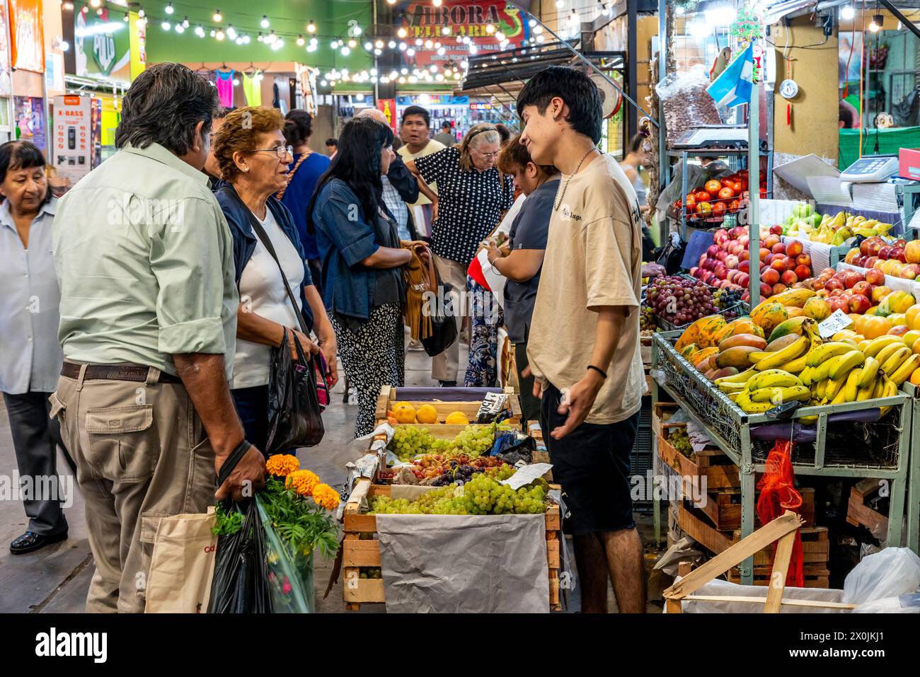 Argentine People Buying Fresh Fruit At The Mercado Central, Salta, Salta Province, Argentina. Stock Photo